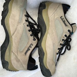 L.L. Bean Men’s Sz 8.5 Hiking Shoes, Tan, suede, waterproof.